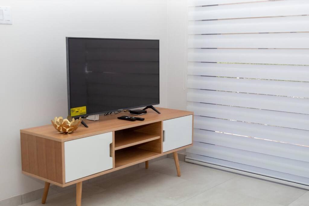 New! Cozy 1 Bedroom Condo- Gold Coast, Noord Aruba Palm Beach Luaran gambar