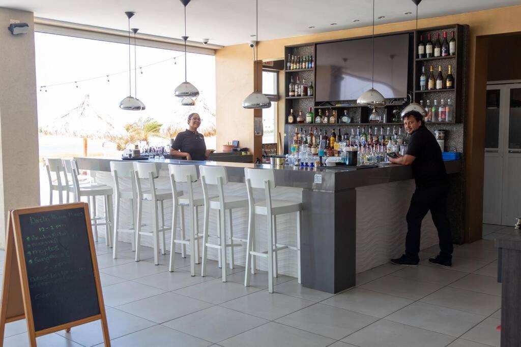 New! Cozy 1 Bedroom Condo- Gold Coast, Noord Aruba Palm Beach Luaran gambar