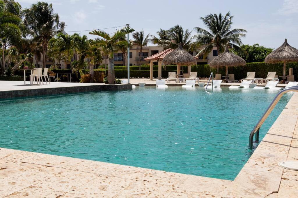 New! Cozy 1 Bedroom Condo- Gold Coast, Noord Aruba Palm Beach Luaran gambar