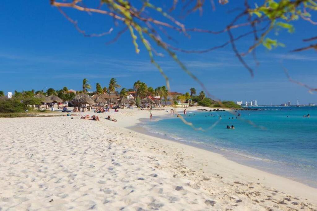 New! Cozy 1 Bedroom Condo- Gold Coast, Noord Aruba Palm Beach Luaran gambar