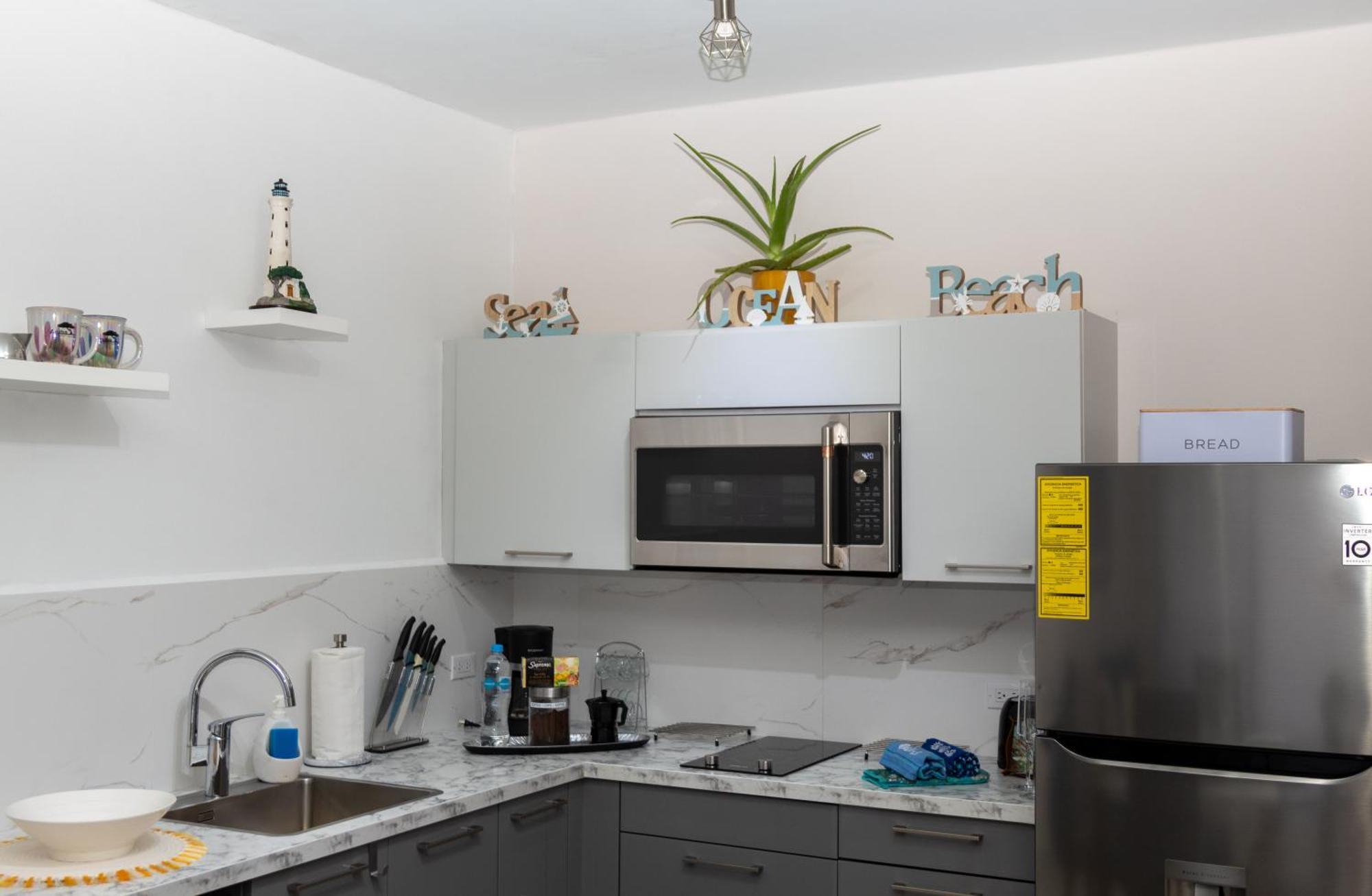 New! Cozy 1 Bedroom Condo- Gold Coast, Noord Aruba Palm Beach Luaran gambar